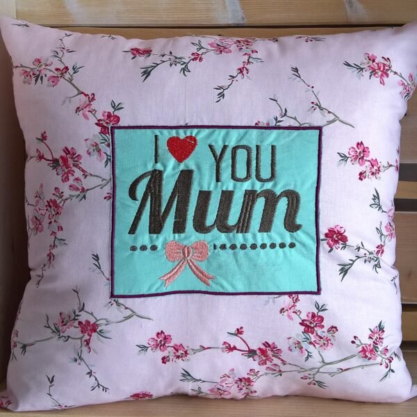 Μαξιλάρι φλοράλ "I Love Mum"