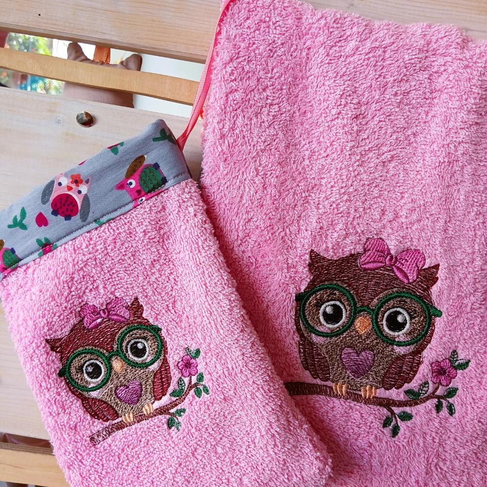 Χειροποίητο Σετ Μπάνιου – Πετσέτα Προσώπου & Γάντι Ροζ Κουκουβάγια - Image 2