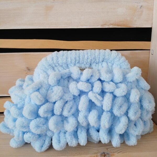 Μικρή puffy γαλάζια